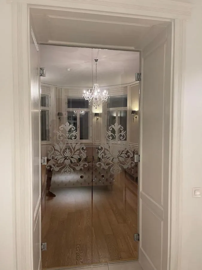 Walking Street Luxurious Huge Apartment Budapest