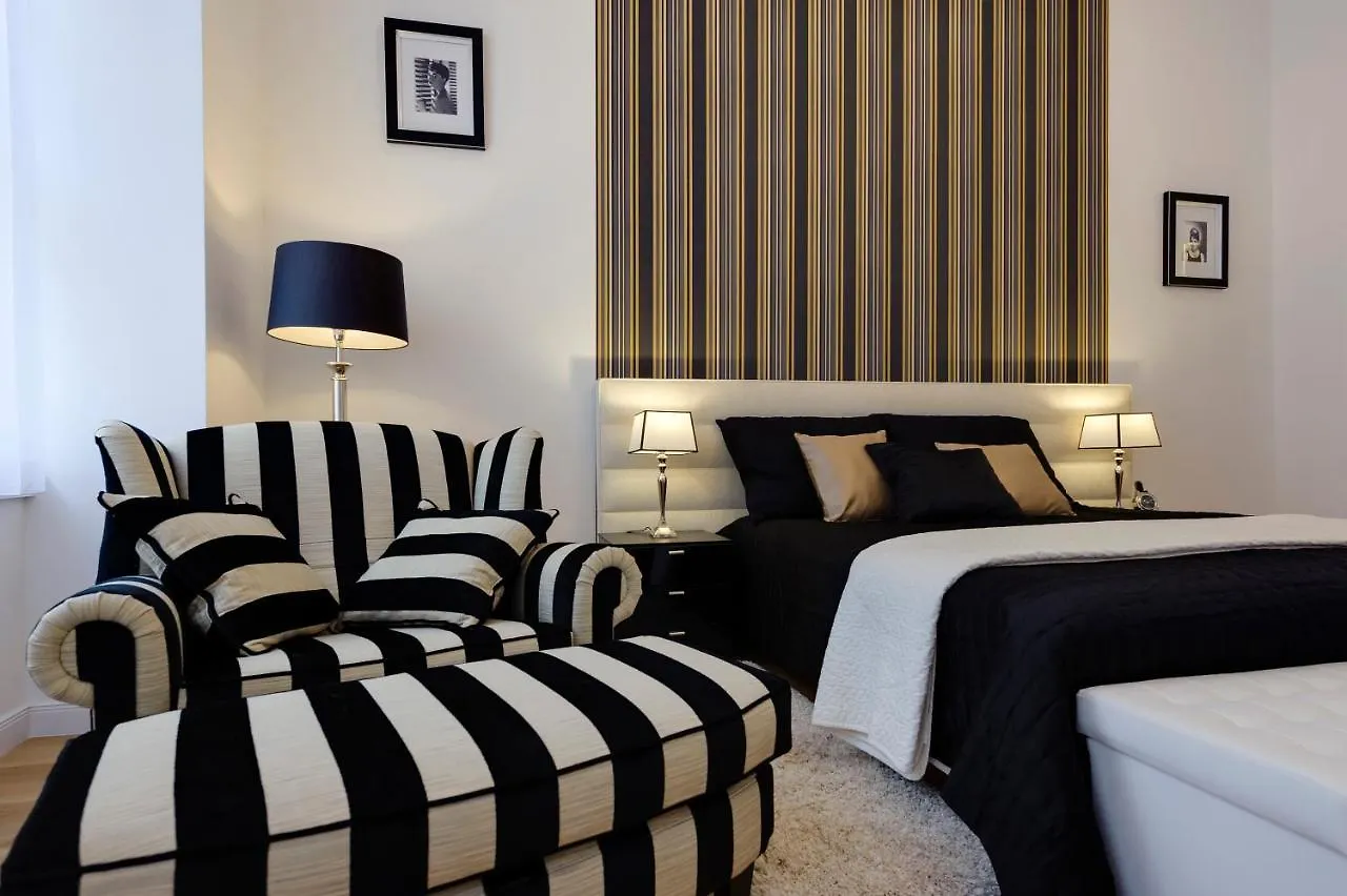 Walking Street Luxurious Huge Apartment Budapest Hungary