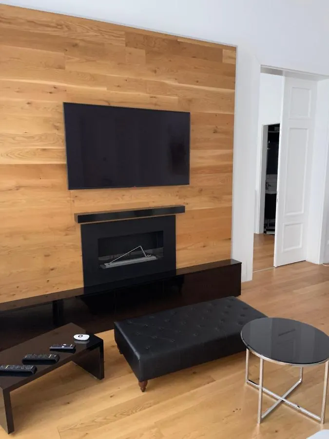 Walking Street Luxurious Huge Apartment Budapest Hungría