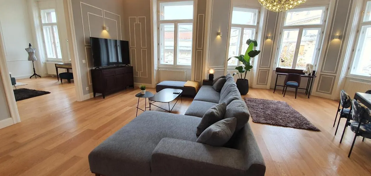 Walking Street Luxurious Huge Apartment Budapest 0*,